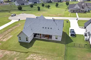 2604 Candlestick Dr, Granbury, TX 76049 - Photo 32