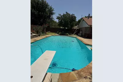 821 E Highway 199, Springtown, TX 76082 - Photo 22