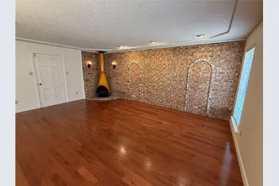 821 E Highway 199, Springtown, TX 76082 - Photo 10