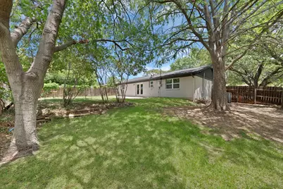 5704 Wessex Avenue, Fort Worth, TX 76133 - Photo 24