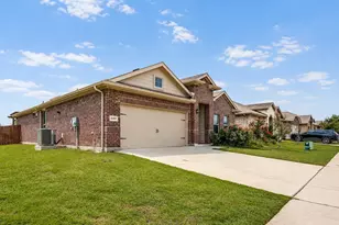 5201 Blue Night Dr, Fort Worth, TX 76179 - Photo 2