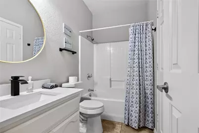 7214 Summit Parc Drive, Dallas, TX 75249 - Photo 22