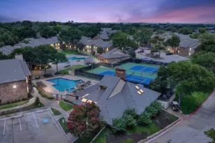 2103 Friendly Dr, Arlington, TX 76011 - Photo 2