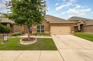 208 Whitman Dr, McKinney, TX 75072 - Photo 1
