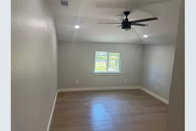 [Address not provided], Dallas, TX 75224 - Photo 6