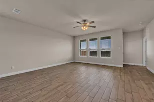 1016 Kirkham Wy, Fort Worth, TX 76247 - Photo 14