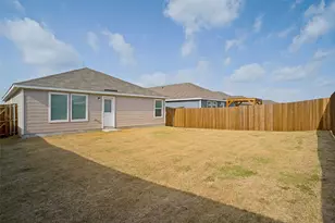 310 Mahogany Ln, Princeton, TX 75407 - Photo 18