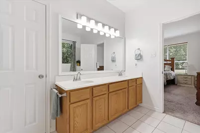 121 S Blue Bonnet Circle, Justin, TX 76247 - Photo 20