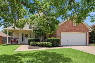 121 S Bluebonnet Cir, Justin, TX 76247 - Photo 4