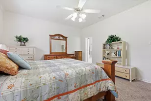 121 S Bluebonnet Cir, Justin, TX 76247 - Photo 18