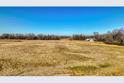 1136 Paradise Parkway, Poolville, TX 76487 - Photo 4