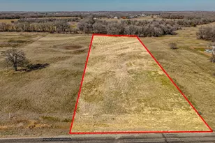 1136 Paradise Pkwy, Poolville, TX 76487 - Photo 1