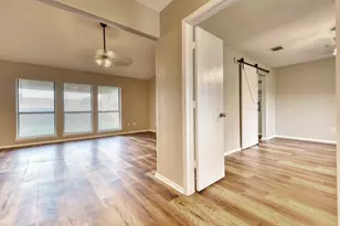 327 Southerland Ave, Mesquite, TX 75150 - Photo 4