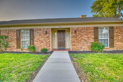 327 Southerland Avenue, Mesquite, TX 75150 - Photo 2