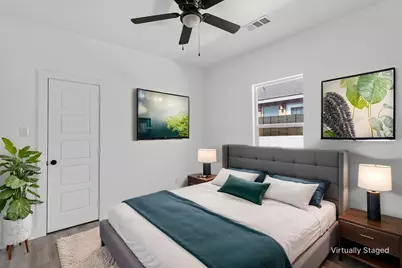 9704 Valley Mills Lane, Dallas, TX 75227 - Photo 16