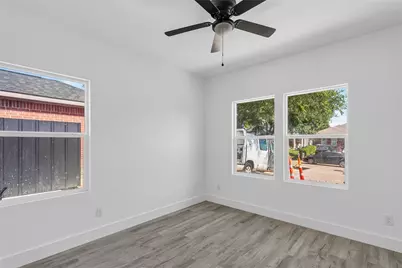 9704 Valley Mills Lane, Dallas, TX 75227 - Photo 14
