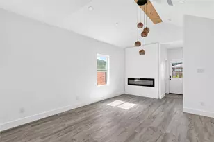 9704 Valley Mills Ln, Dallas, TX 75227 - Photo 4