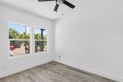 9704 Valley Mills Lane, Dallas, TX 75227 - Photo 20