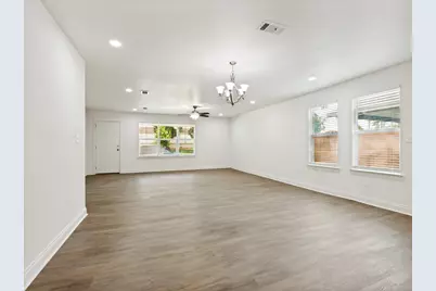 3327 Garden Lane, Dallas, TX 75215 - Photo 4