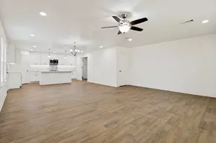 3327 Garden Ln, Dallas, TX 75215 - Photo 10