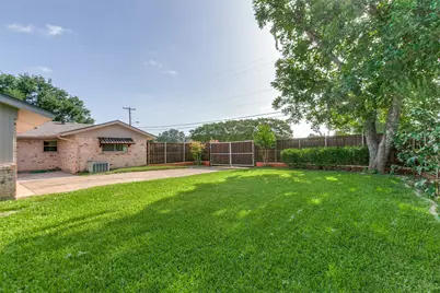 701 Brentwood Lane, Richardson, TX 75080 - Photo 22