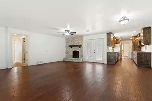 701 Brentwood Ln, Richardson, TX 75080 - Photo 26