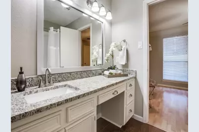 1605 5th Avenue #3, Fort Worth, TX 76104 - Photo 1