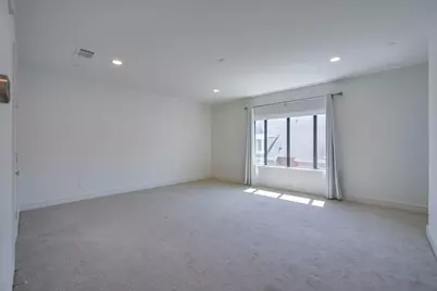 2127 Clark Street #104, Dallas, TX 75204 - Photo 16