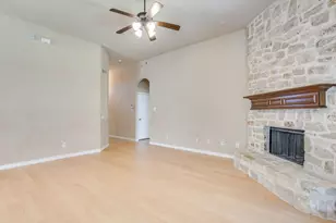 2912 Crystal Way, Grand Prairie, TX 75052 - Photo 8