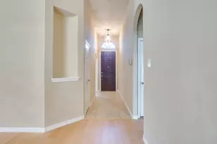 2912 Crystal Way, Grand Prairie, TX 75052 - Photo 4