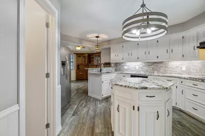 1527 Estates Way, Carrollton, TX 75006 - Photo 8