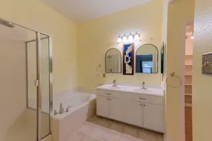 514 Renee Dr, Euless, TX 76040 - Photo 20