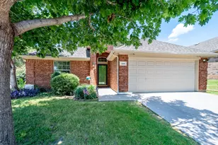 514 Renee Dr, Euless, TX 76040 - Photo 4
