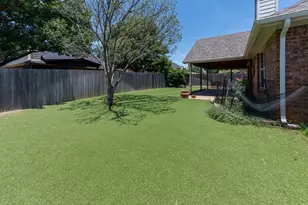 514 Renee Dr, Euless, TX 76040 - Photo 36