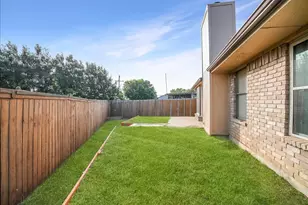 2604 S Meadow Dr, Fort Worth, TX 76133 - Photo 20