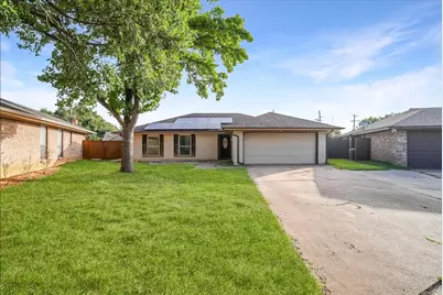 2604 S Meadow Drive, Fort Worth, TX 76133 - Photo 2