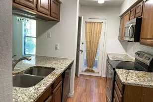 1109 Calico Ln, Arlington, TX 76011 - Photo 6