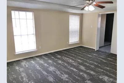 613 Trail View Lane, Garland, TX 75043 - Photo 14