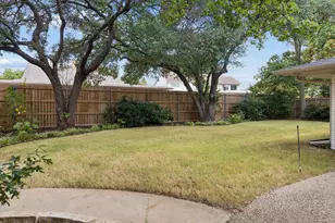 4331 Laren Ln, Dallas, TX 75244 - Photo 34