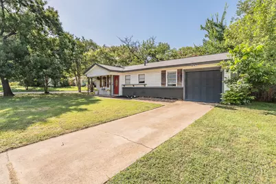 1904 Friar Tuck Drive, Arlington, TX 76013 - Photo 2