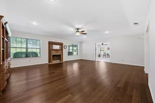 217 Paint Pony Trail N, Fort Worth, TX 76108 - Photo 4