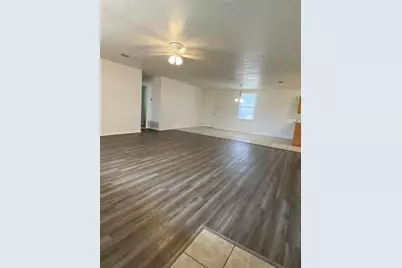 4406 Bobbie Ann Drive, Granbury, TX 76049 - Photo 2