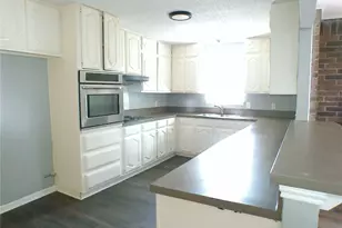 4507 Menzer Rd, Fort Worth, TX 76103 - Photo 1
