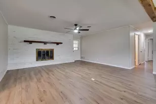 140 Joyce Dr, Argyle, TX 76226 - Photo 6