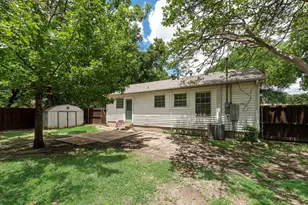 1223 Casa Vale Dr, Dallas, TX 75218 - Photo 26