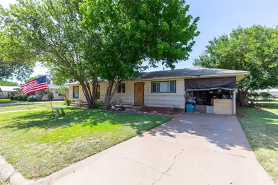 1407 Herring, Merkel, TX 79536 - Photo 1