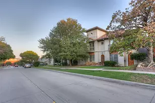 3637 Crestline Rd, Fort Worth, TX 76107 - Photo 4