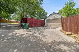 1803 Sherwood Pl, Carrollton, TX 75006 - Photo 24
