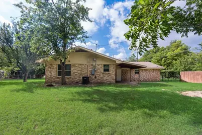 604 Casa Linda Street, Ennis, TX 75119 - Photo 28