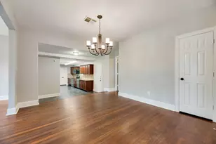 604 Casa Linda St, Ennis, TX 75119 - Photo 4